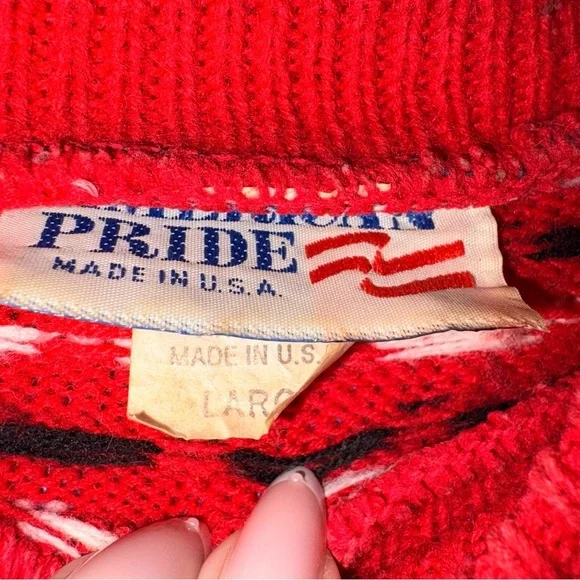 90s Vintage American Pride Knit Sweater W/ Red, Black, & White Patterns - Size L - Picture 5 of 5